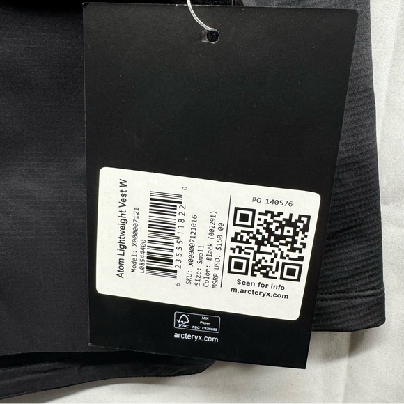 *NWT* Women’s Arc’teryx Atom Lightweight Vest  - Size S - Black - Picture 4 of 4